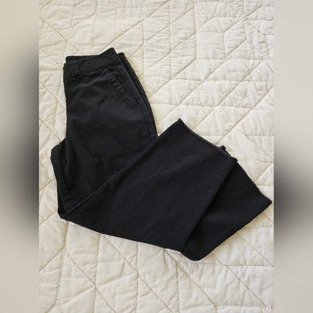 Volcom Black Mid-Rise Wide Leg Capris (True To This) - Picture 3 of 9